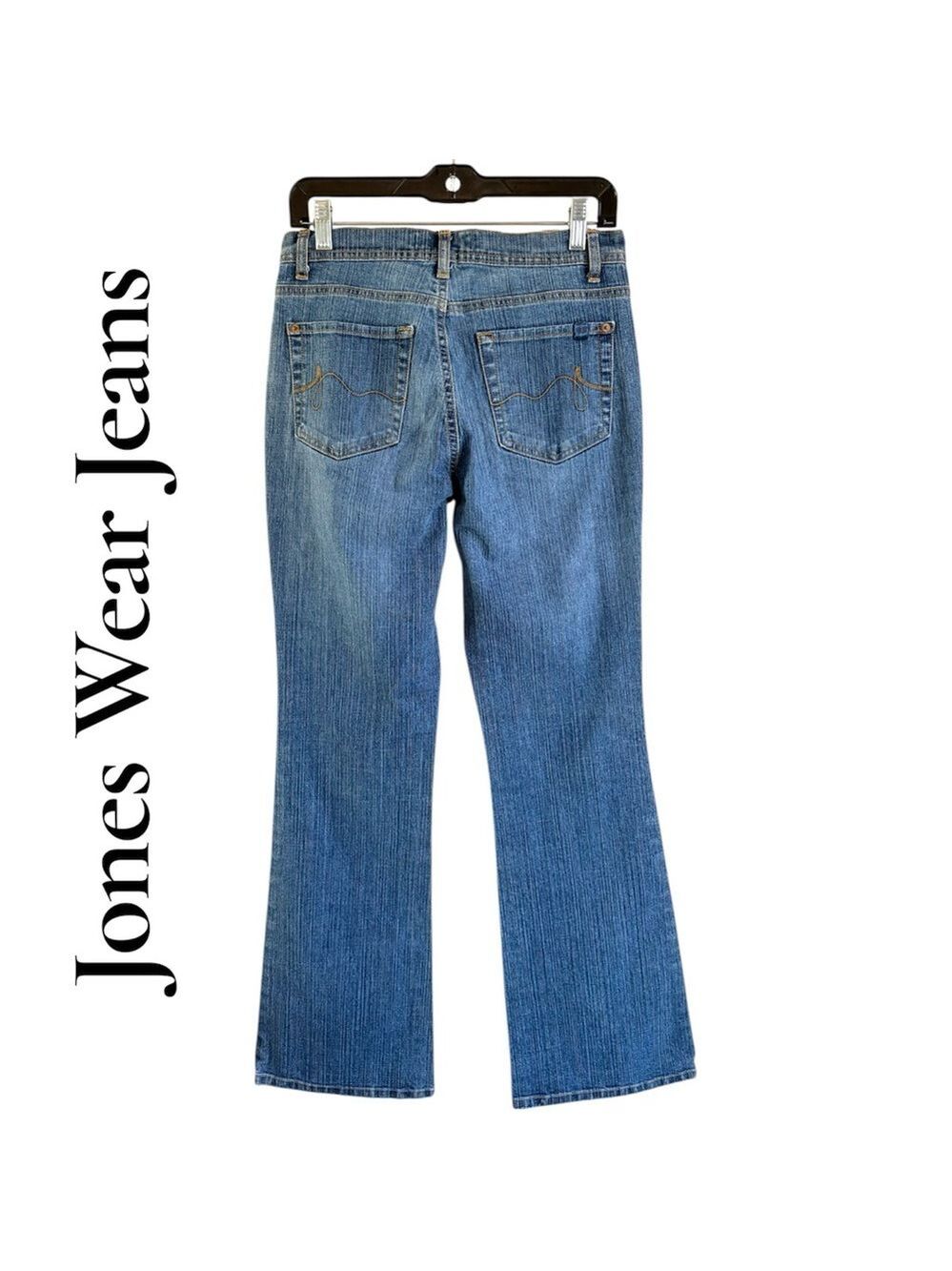 Jones Wear Jeans-stretch, boot cut Jeans. Size 6. Excellent preowned condition!